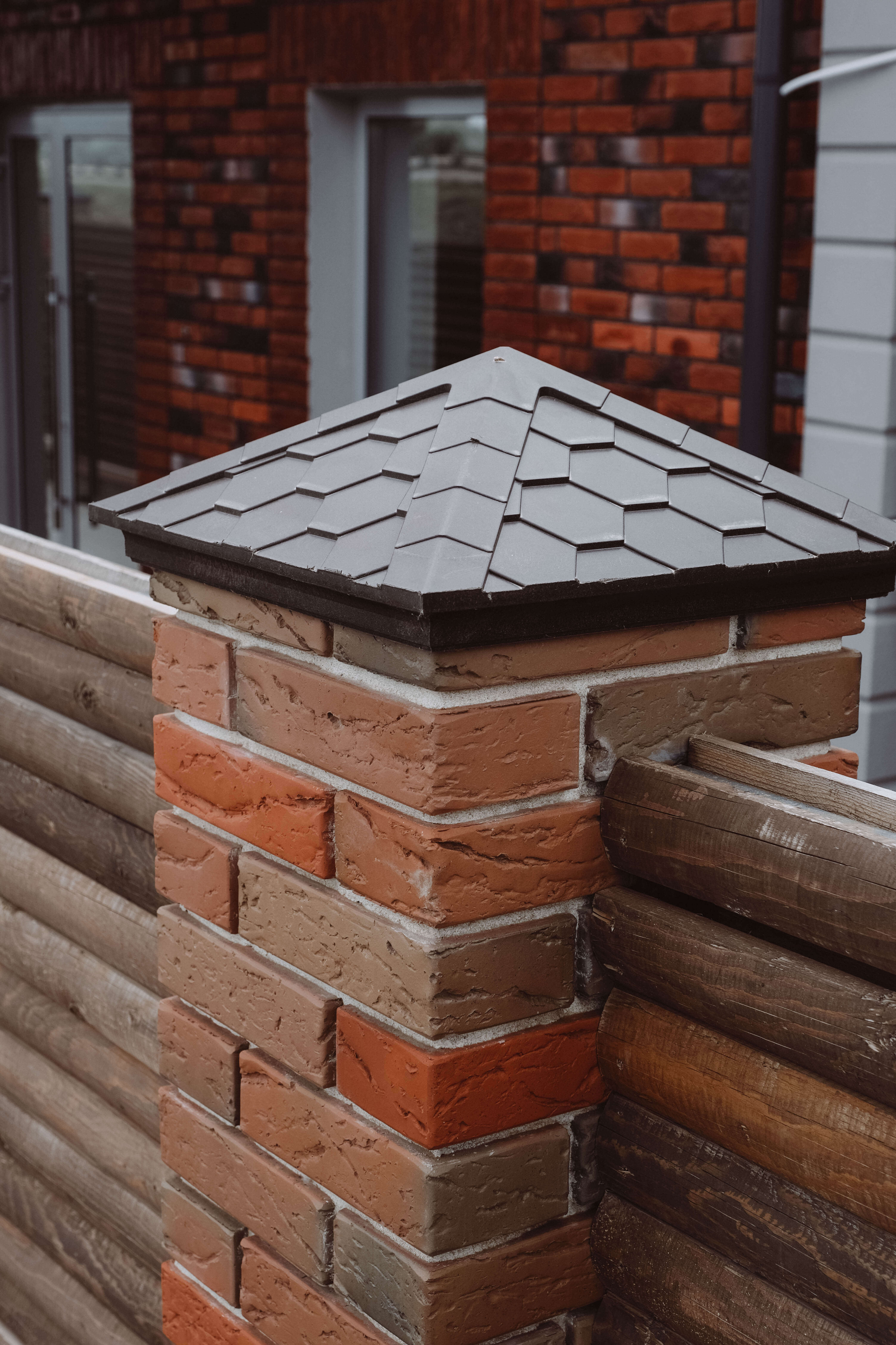 Колпак Zking Эверест Коричневый на столб 1.5х1.5 кирпича (390х390мм) в Архангельске фото