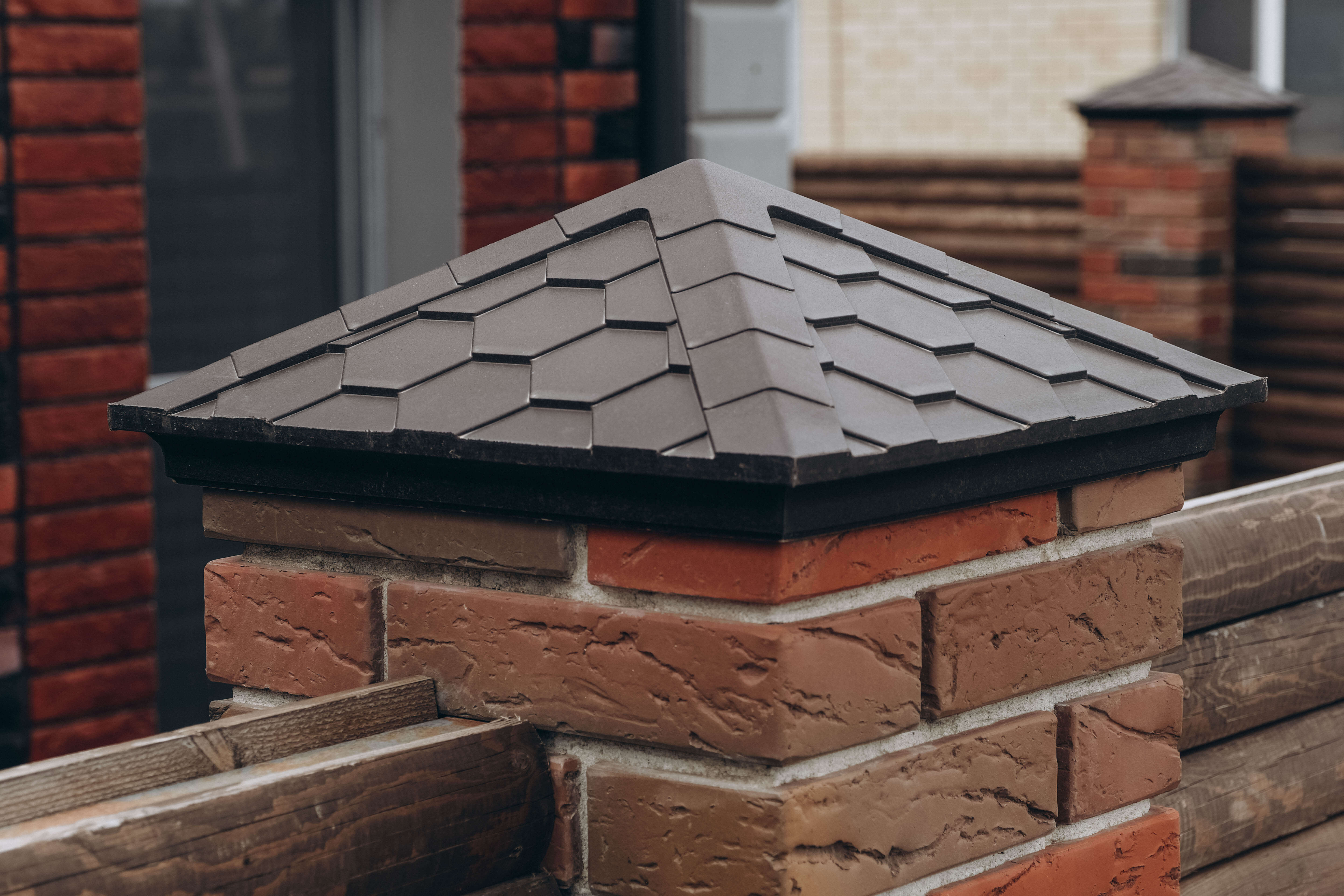 Колпак Zking Эверест Коричневый на столб 1.5х1.5 кирпича (390х390мм) в Архангельске фото